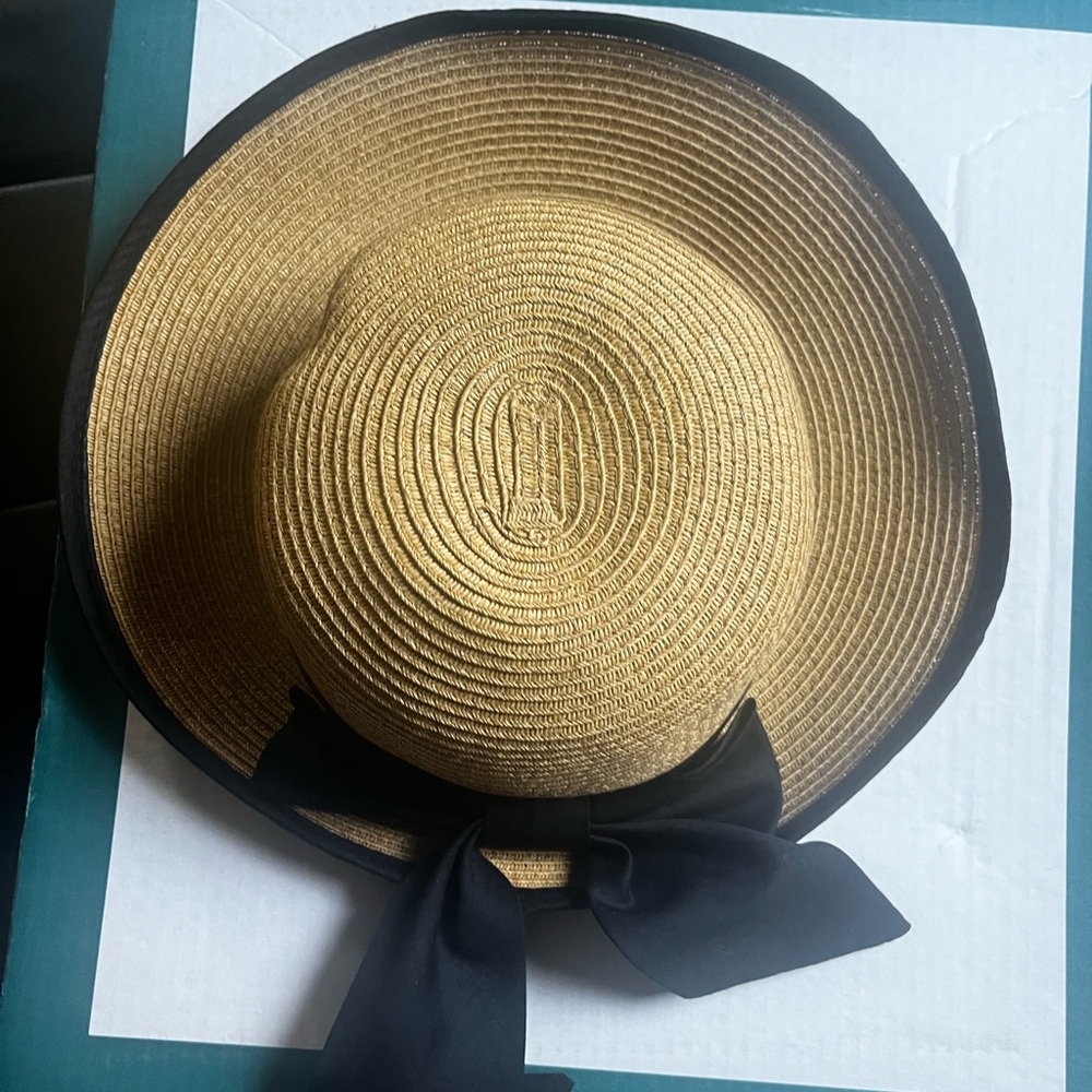 Elegant Tan and Black Women's Sun Hat